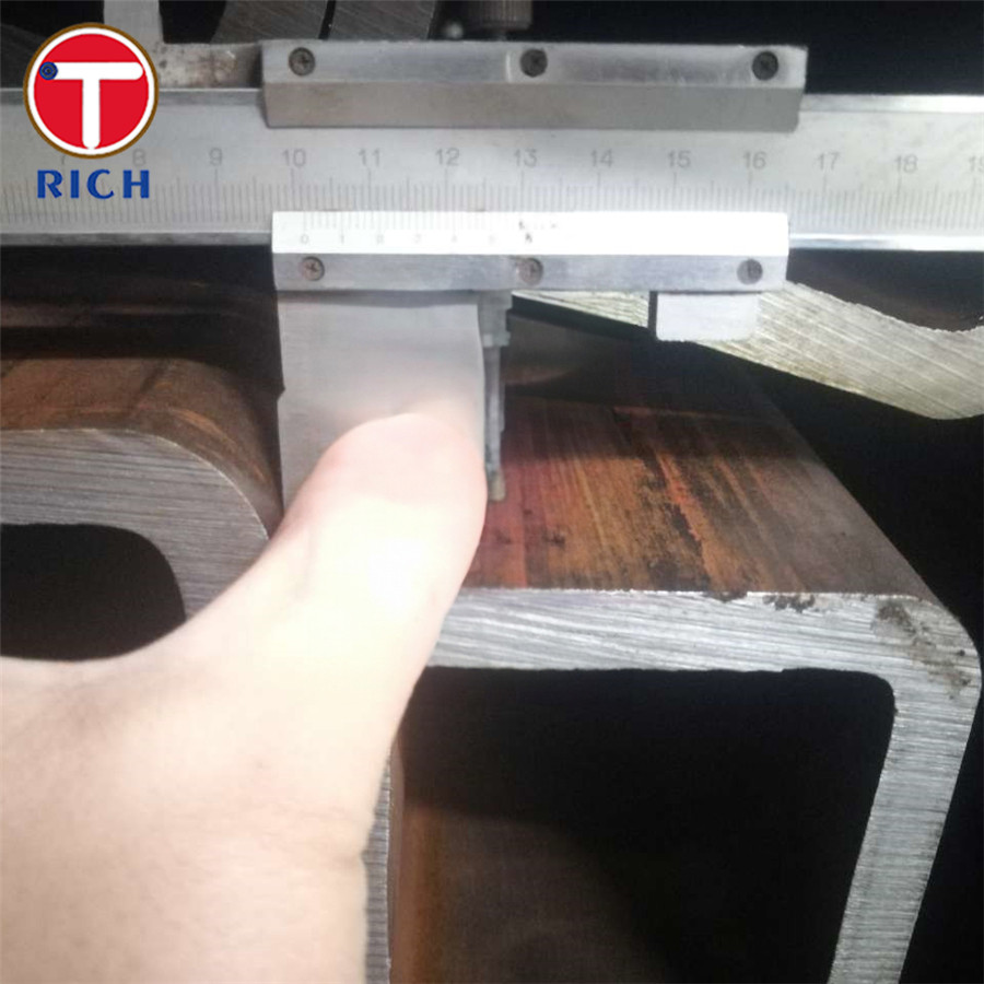 ASTM A500 Square Structural Steel Tube For Framework Gym Equipment