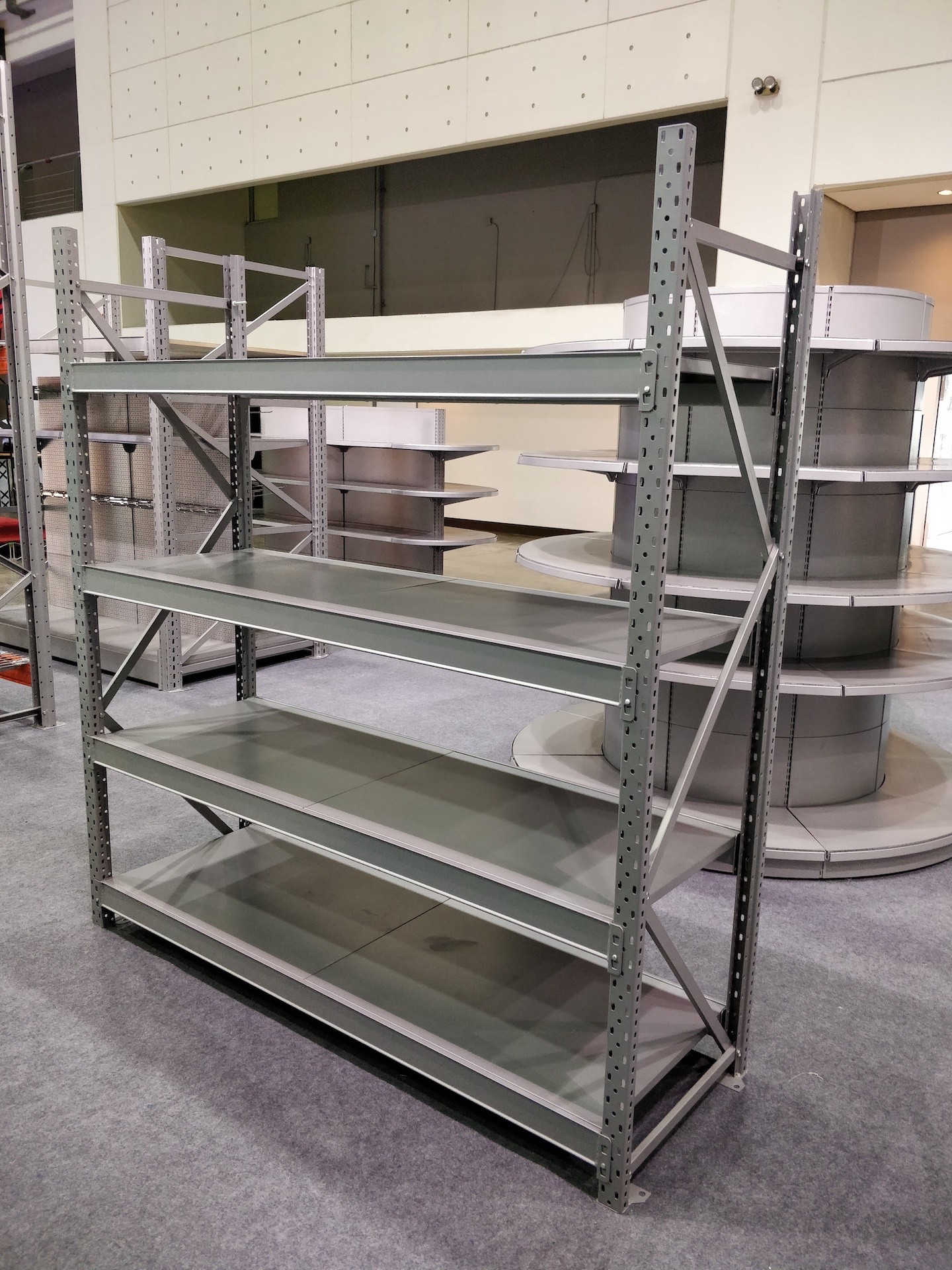 Upright Style Medium Duty Storage Racks Corrosion Protection 3 Years Warranty