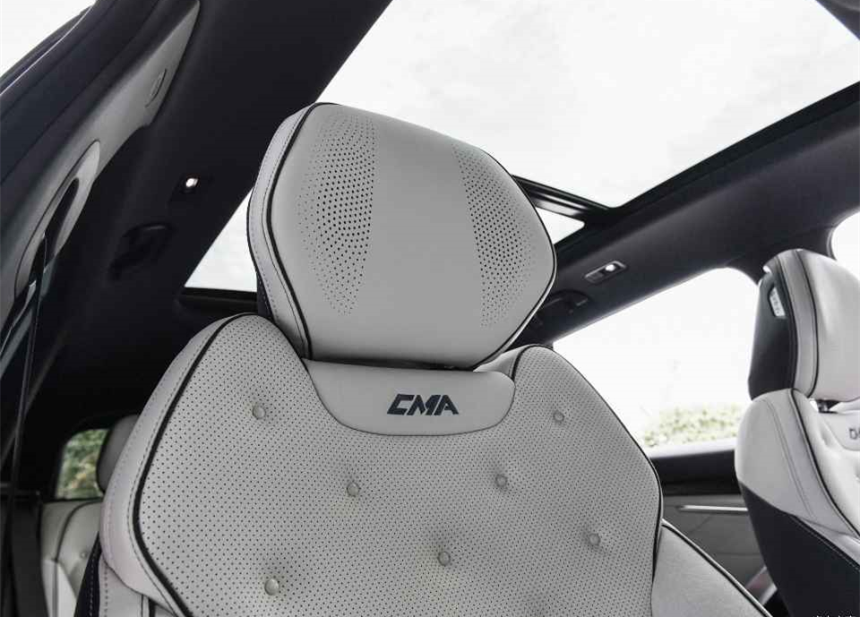 Electric Geely Boyue L SUV 5 Seater Gasoline Powered Hybrid 1.5T Fast Speed Exterior Rearview Mirror Maximum Power 200-250Ps