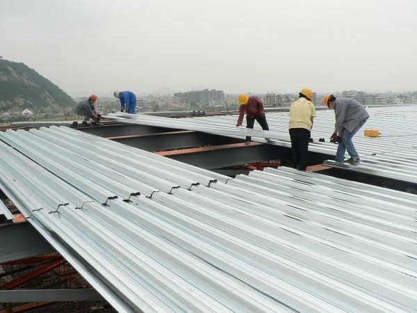 PLC Control Fully Automatic Metal Steel Roll Forming Equipment For Floor Deck Roof Deck Line Speed 8-12m/min
