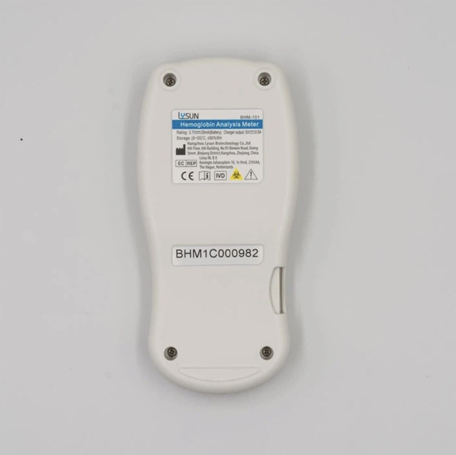 Precise Hemoglobin Tester HCT Measurement With Lysun BHM-101 Analyzer