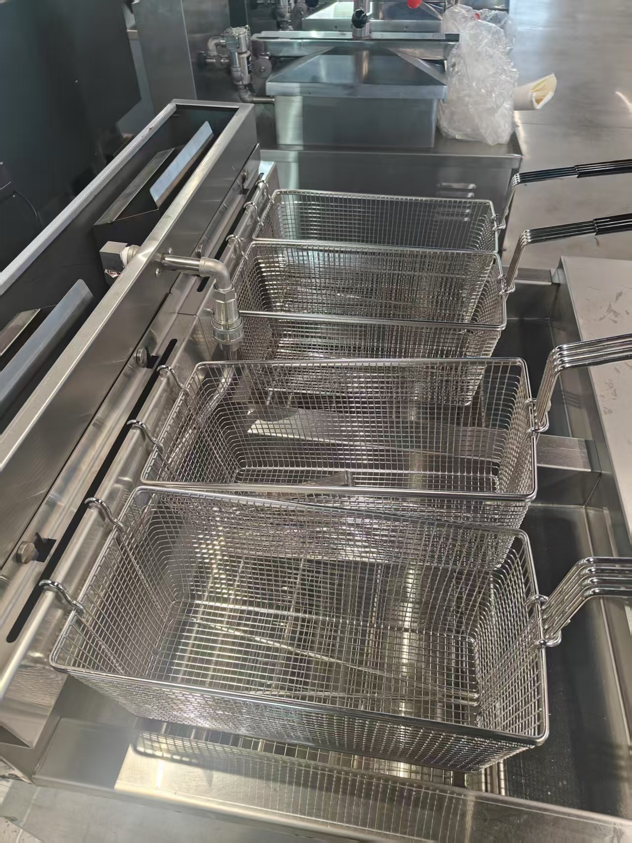 LPG Gas Natural gas Double Tanks Four Baskets Digital Panel gas Chips Open Fryer