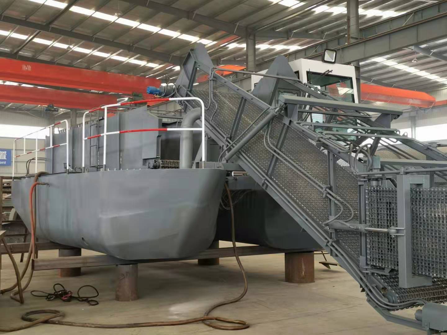 water hyacinth harvester/trash skimmer boat/water weed
