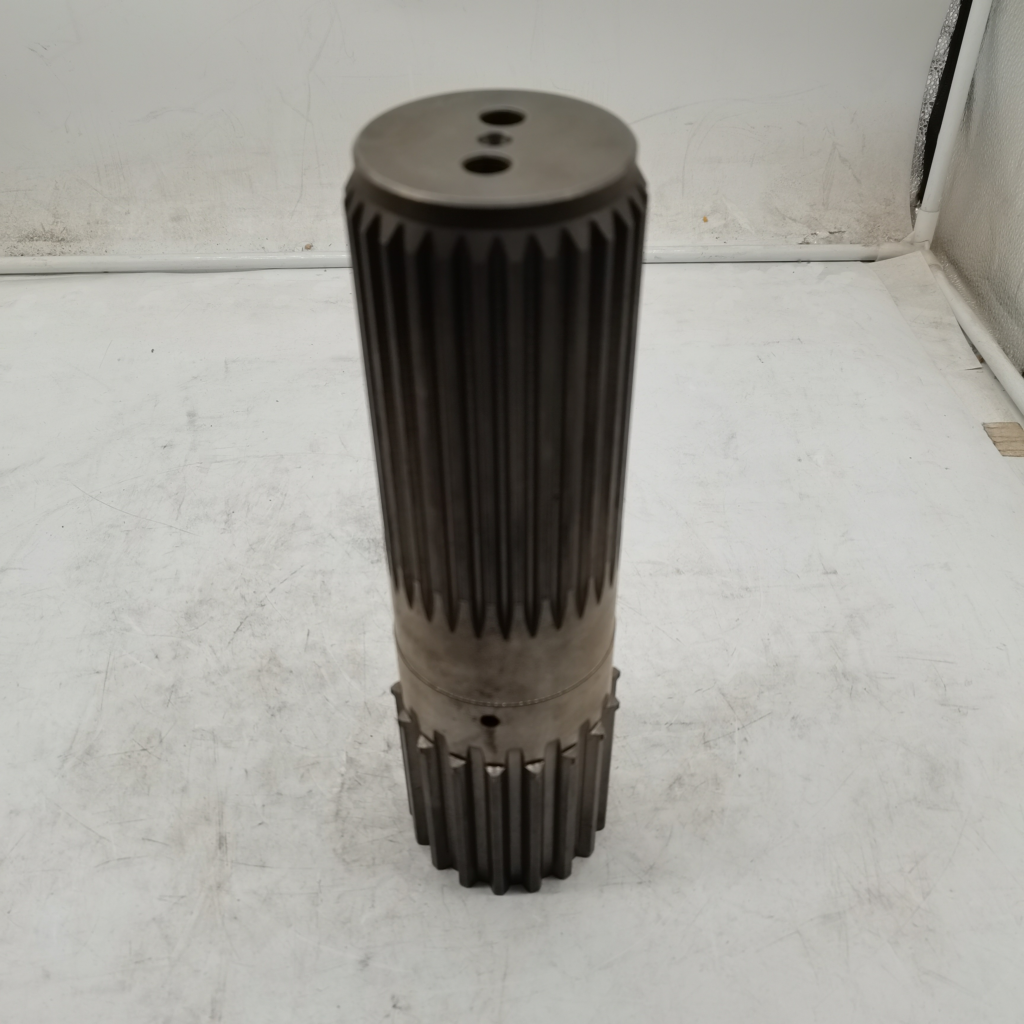 Fast gearbox auxiliary box spindle 10667105-3 for C12 original factory for foton spare parts fast gearbox parts original