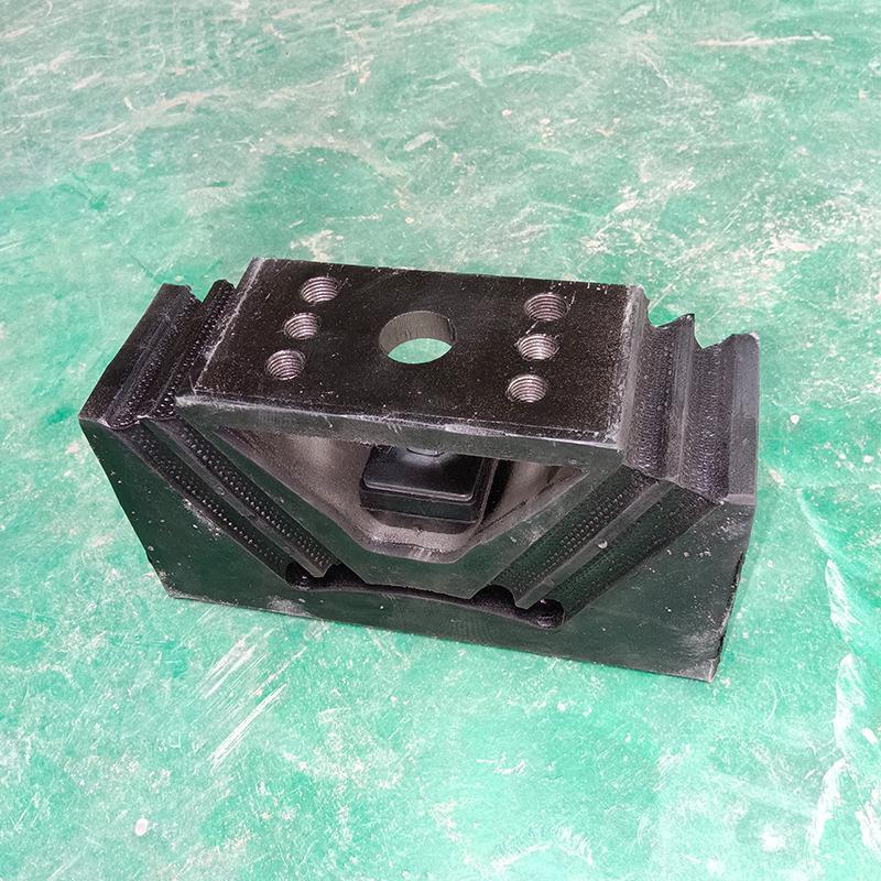 Az9725590031 Engine Mounting for Sinotruk HOWO Truck Spare Parts