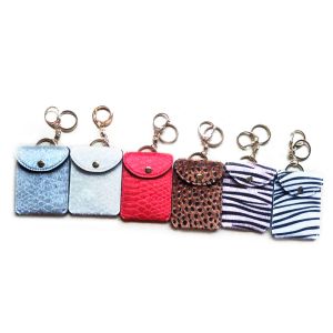 China OEM 65g Womens Card Holder Keychain , 7cm Custom Leather Keychains on sale