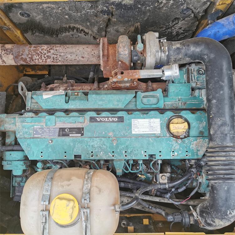 Korea-Made 21 Ton Volvo 210 Crawler Excavator with 107 KW Engine in Good Condition