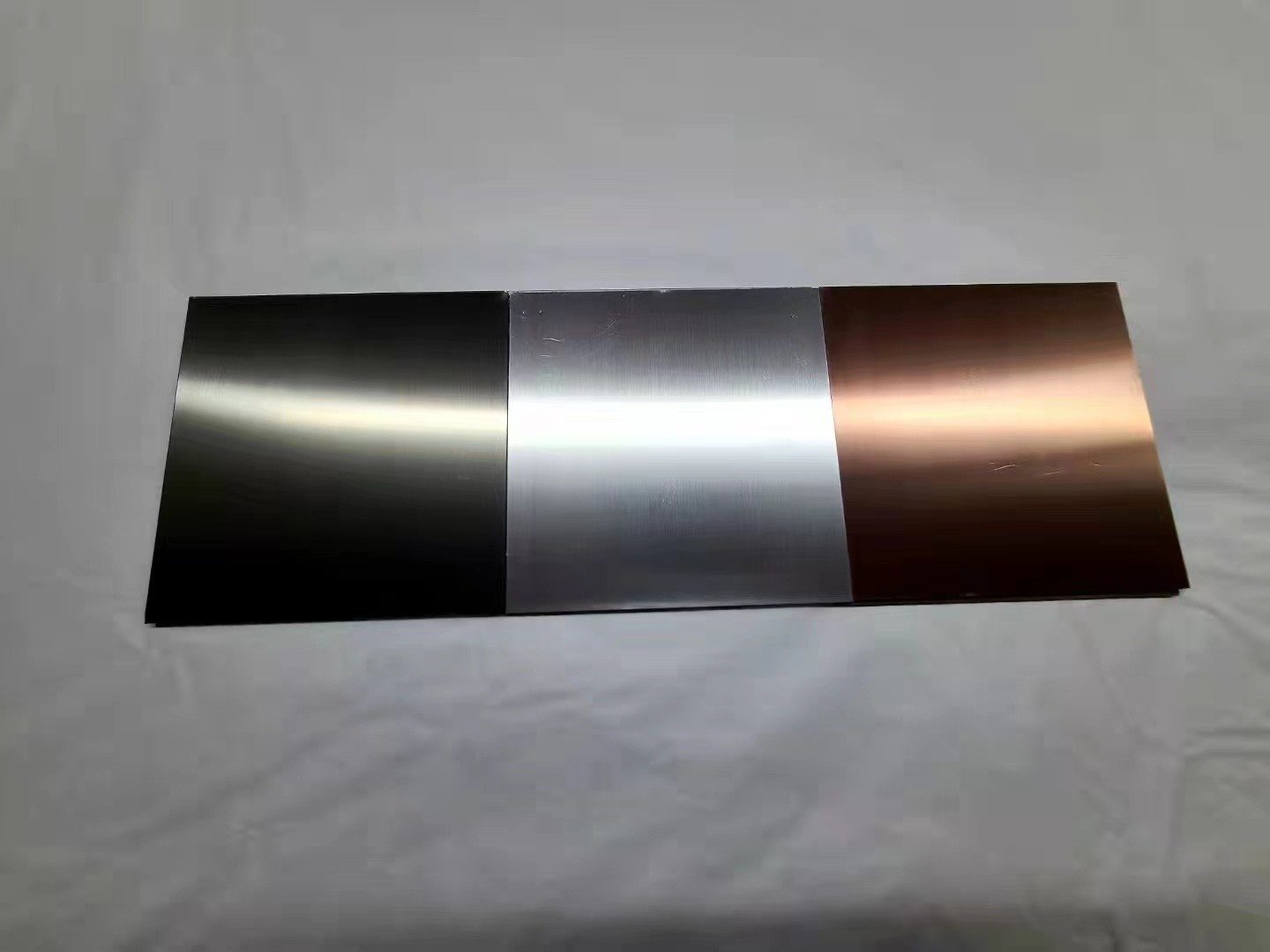 Bright Metallic Gloss PVD Vacuum Coating Machine For Stainless Steel Products