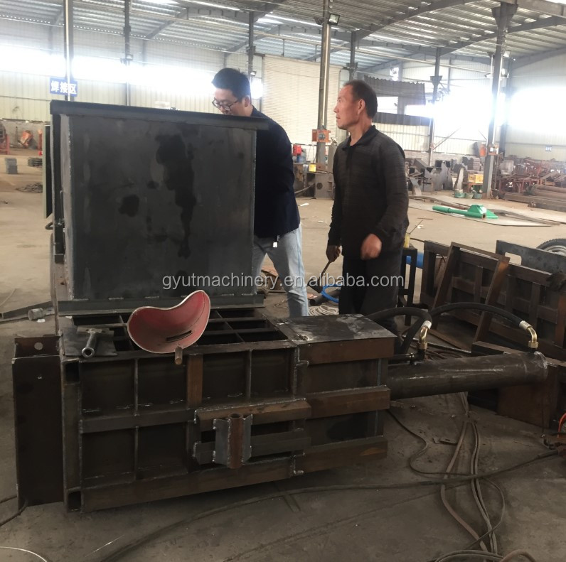 500-700KG Hay Bale Compactor Alfalfa Baling Machine with Video Technical Support