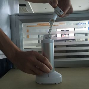 COMER High quality ABS+aluminium alloy Seucity charging cell phone display stand