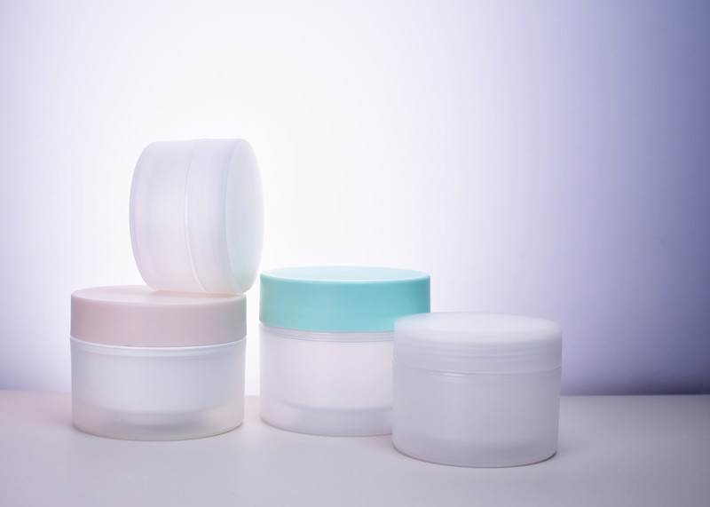 Classic cylinder round plastic cosmetics cream jar in 50ml 100ml 150ml 200ml 250ml for skincare face body cream PCR PP