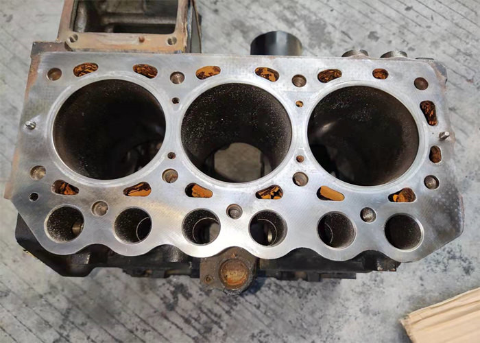 6 Valve Used Engine Blocks Diesel S3L2 For E303 Excavator Water Cooling