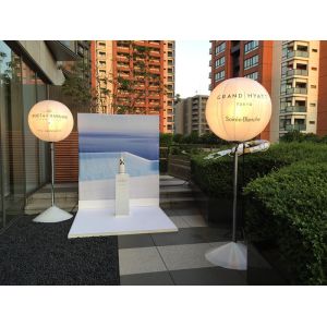 China RGBW AC 400W Inflatable Moon Balloon Light DMX And Dimmable 1.6m Diameter on sale