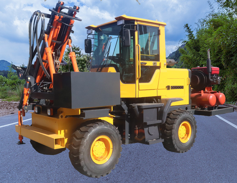 Hydraulic Hammer Pile Driver Machine For Highway Guardrail Installation