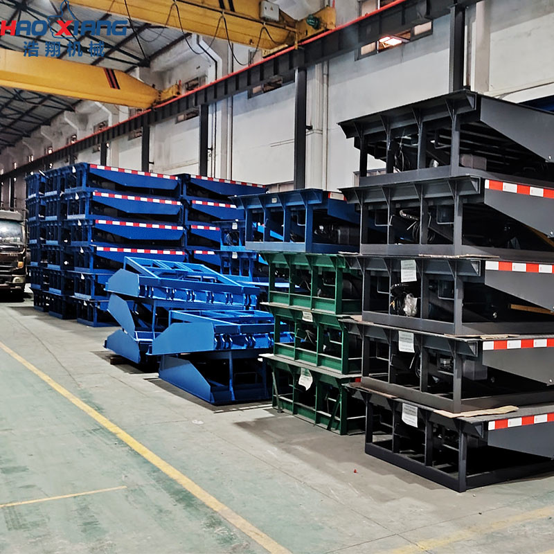 220V Dock Leveler Hydraulic Unloading Platform: Blue and Adjustable