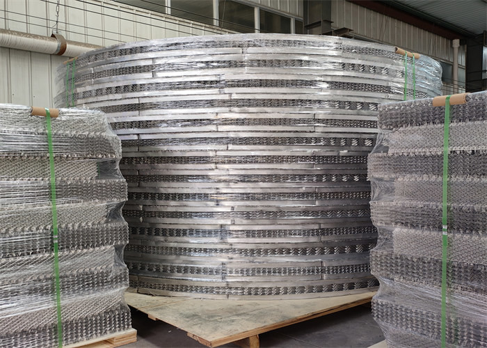 Cellular Structure Stainless Steel Knitmesh Demister Alkali Resistant