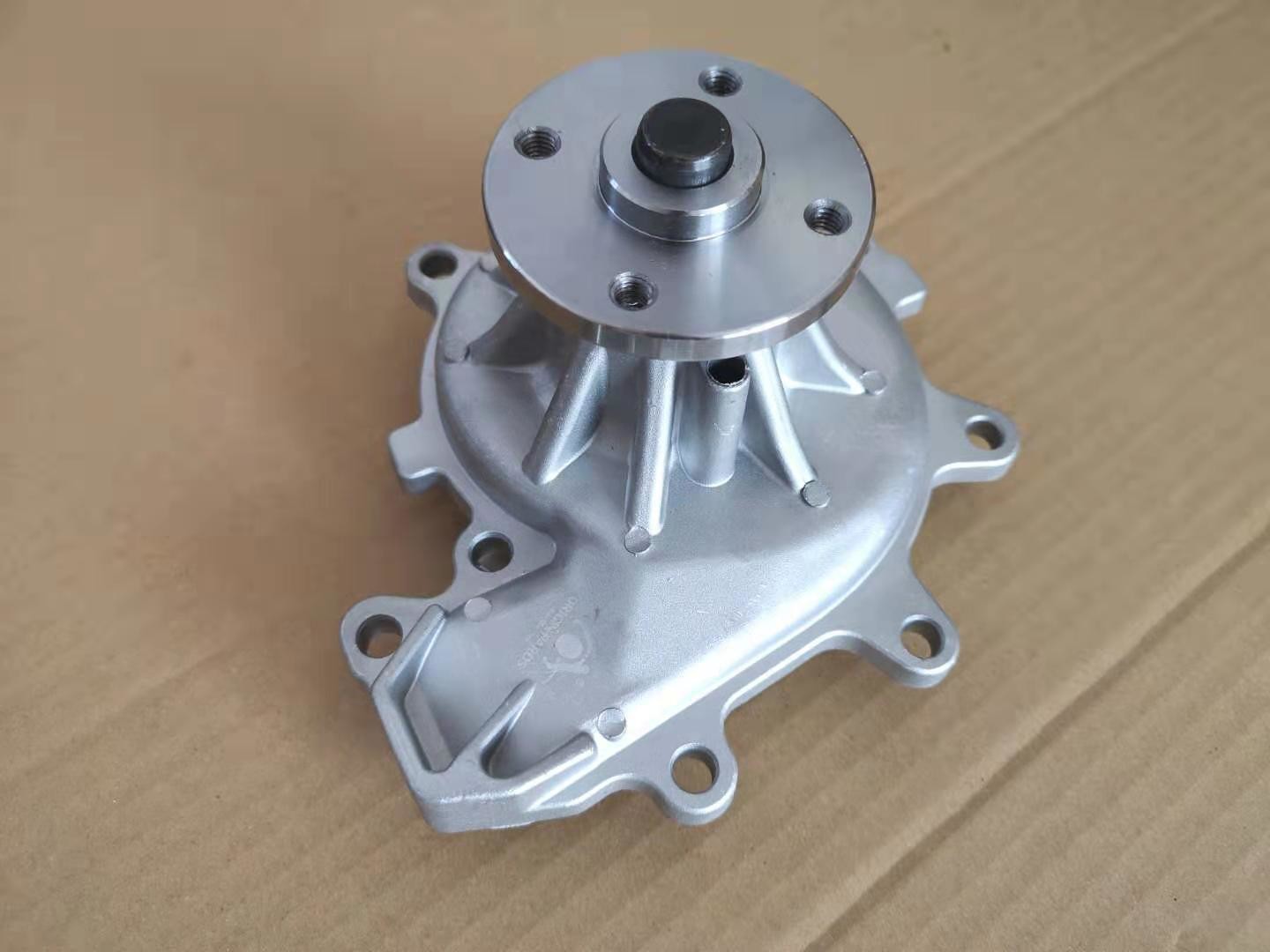 Flange Plate ISUZU NPR Water Pump 8973333610 For 4HF1 4HG1 Well Waterproof Hard Shell