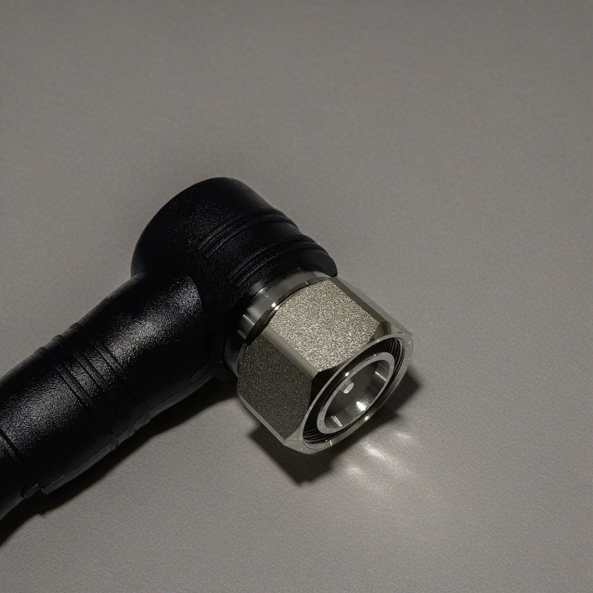 4.3 10 Male Right Angle 1/2" Superflex Jumper