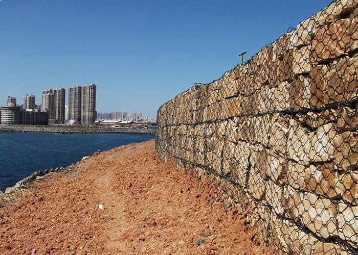 Hexagonal Gabion Fence System For Soil Protection