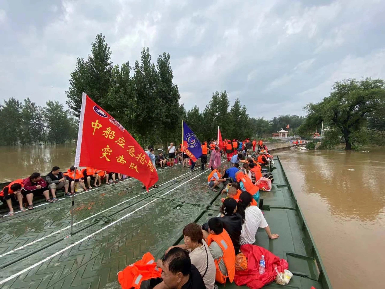 Length Of A Single Pontoon Unit 10m Military Pontoon Bridge Emergency Equipment