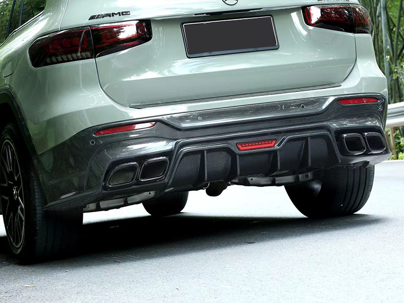 Auto Parts for Mercedes GLB Carbon Fiber Body Kit GLB Carbon Fiber Front Scoop Diffuser Spoiler Hood