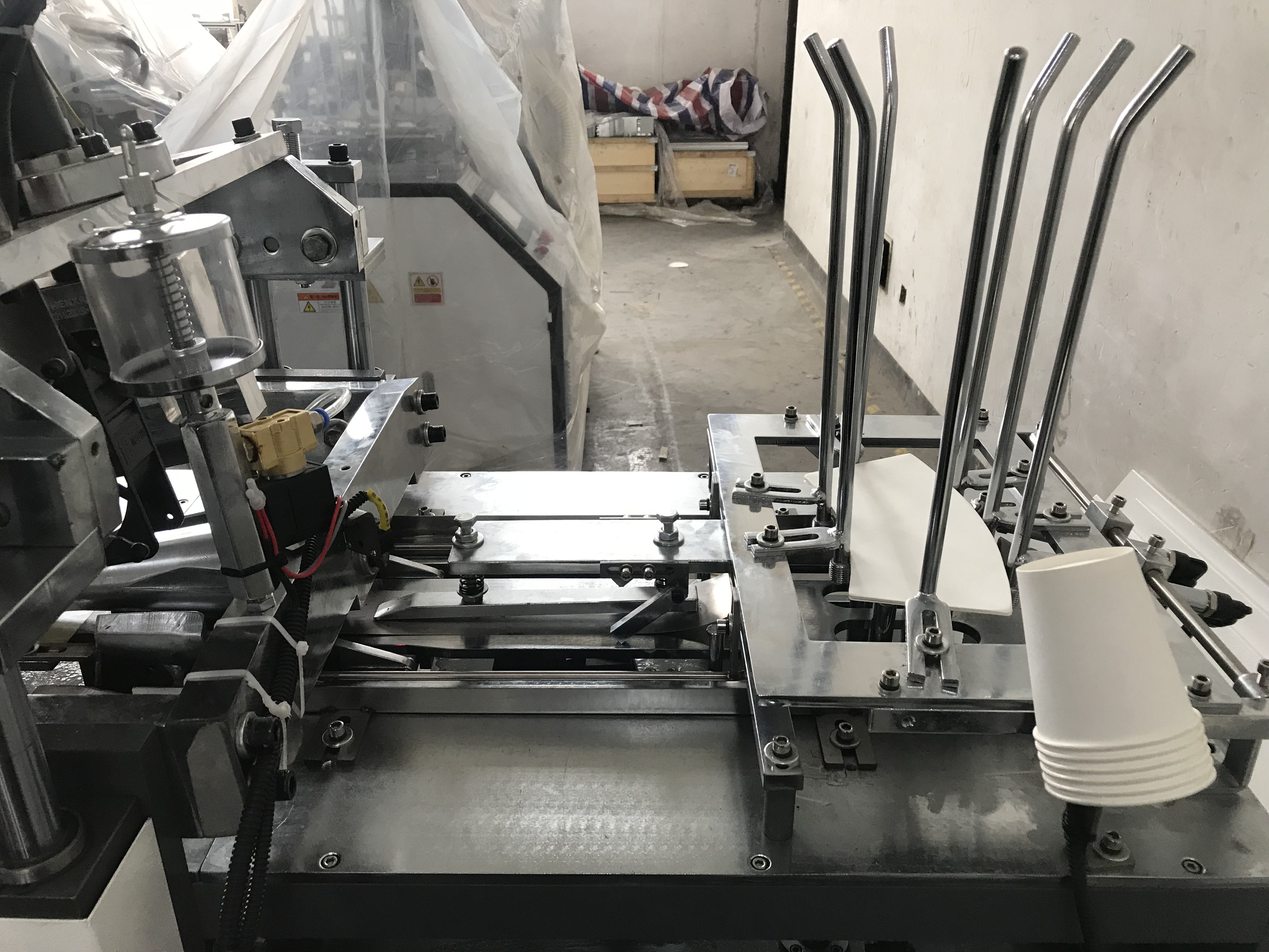 High Speed Copper Bar Cup Boned Automatic Paper Cup Forming Machine for Disposable 3-16oz Paper Coffee Cup Production Line