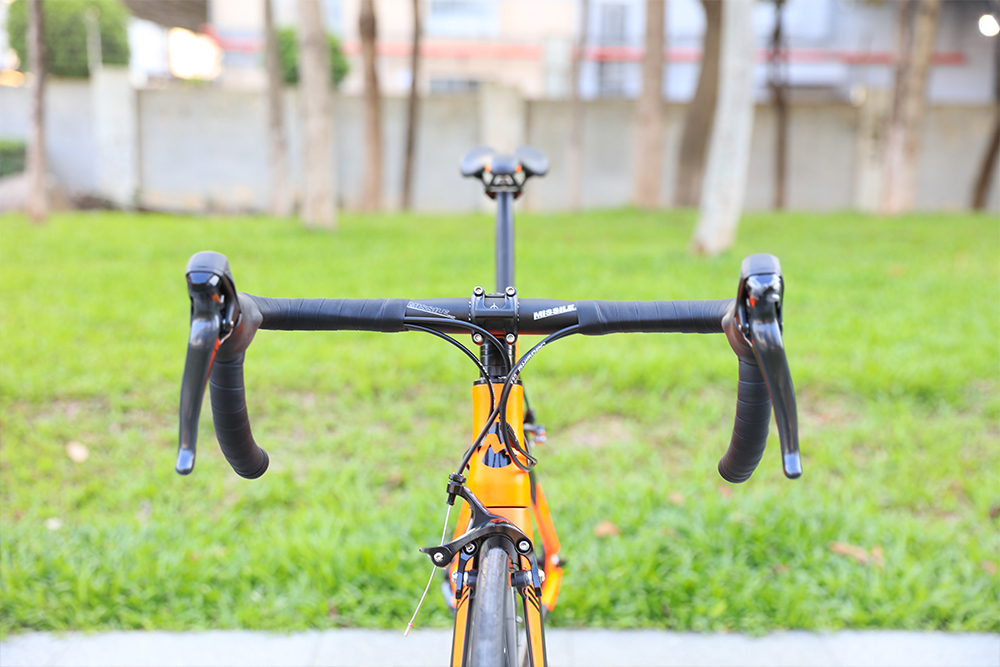 18 Speed Alloy Bike Winspace Road Bicycle NO Foldable 700C Aluminum Road Racing Bike