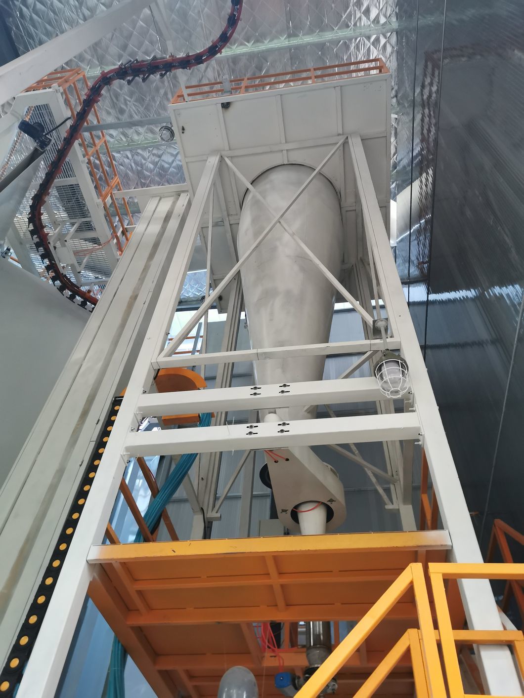Customized Automatic Powder Coating Line with Conveyor System for Aluminum Profile