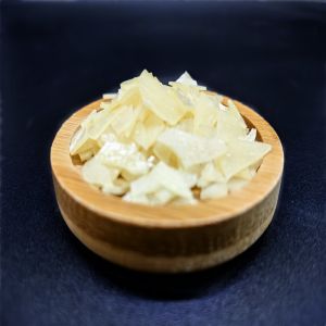 China Excellent Adhesion Chlorinated Polyolefin Resin For Silk Screen Printing Inks on sale