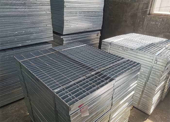 Power Station Galvanized Platform Steel Grating 1000mm Length Press Welded