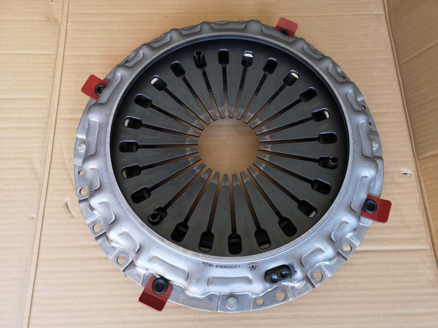 ISUZU CYZ CYH 6WF1 430mm Clutch Cover 1312204290 Without Release Bearing
