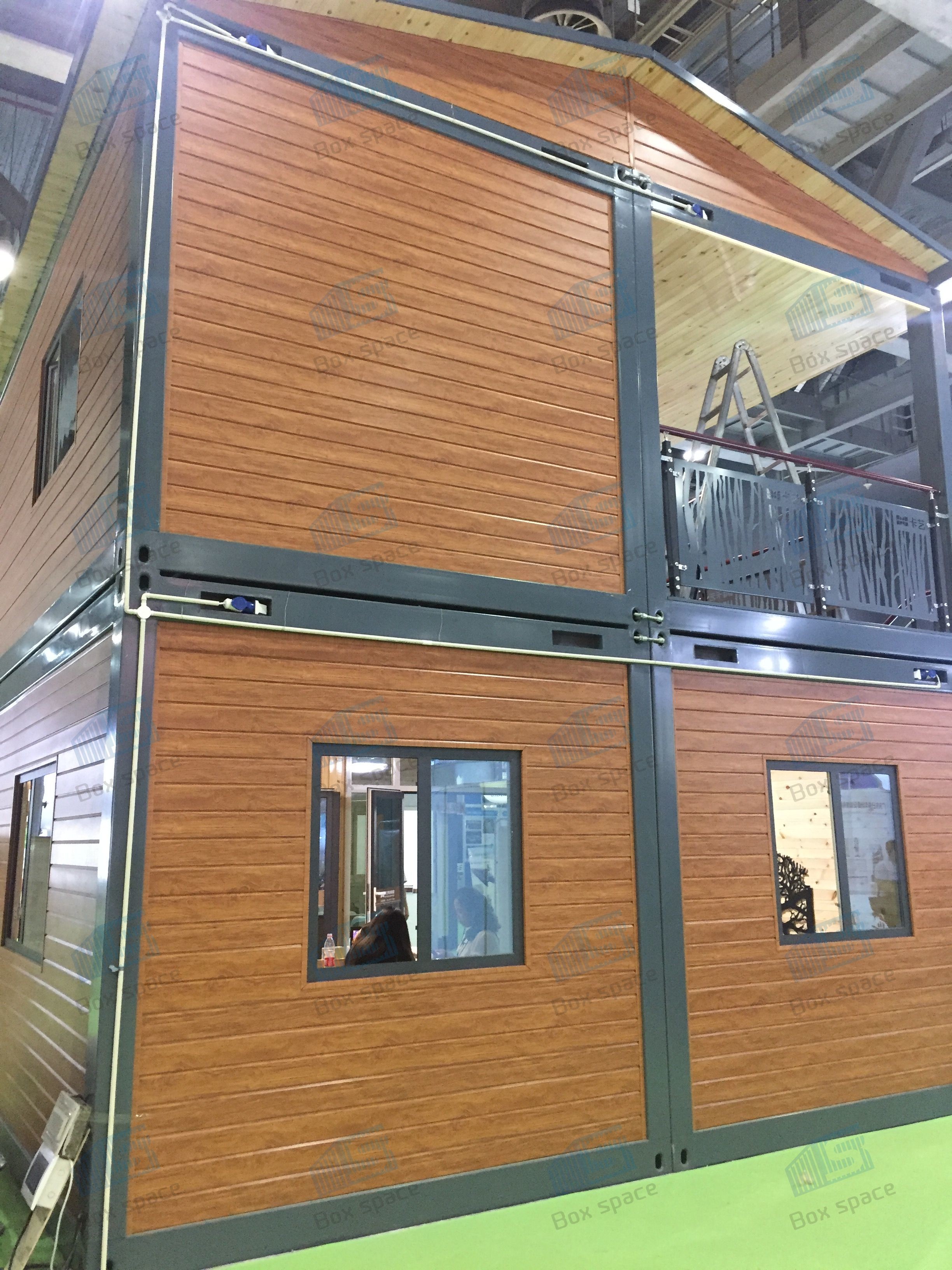 BOX SPACE Luxury Modern Prefabricated Steel And Sandwich Panel Mobile Home Flat Pack Container House