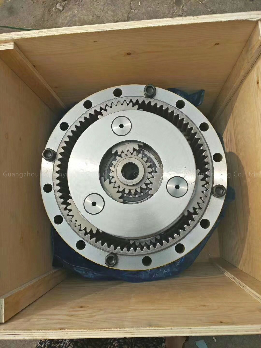 Doosan Kato Komatsu Excavator Drive Travel Motor Of Model GM18 Standard Color