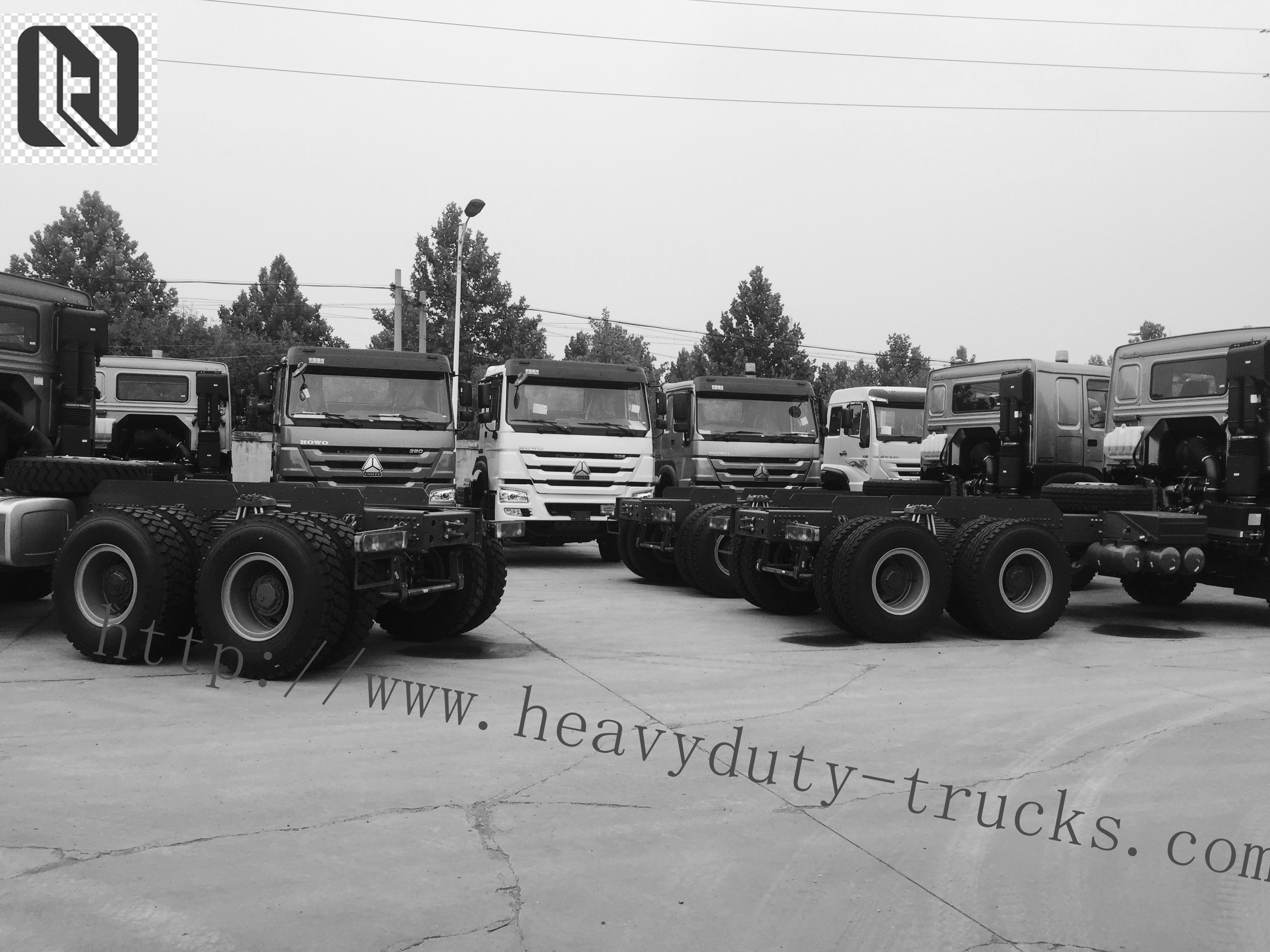336hp Red Left Hand Drive Dump Truck 6x4 Sinotruk Howo7 Brand URO II Emission