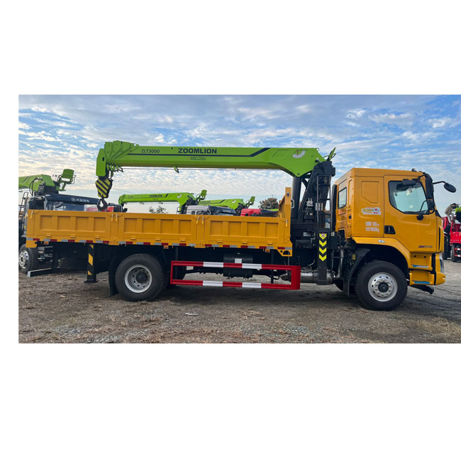 Hot 4x2 12Tons Crane Truck Mounted 245HP Towing Crane Mounted Truck With 20M Lifting High