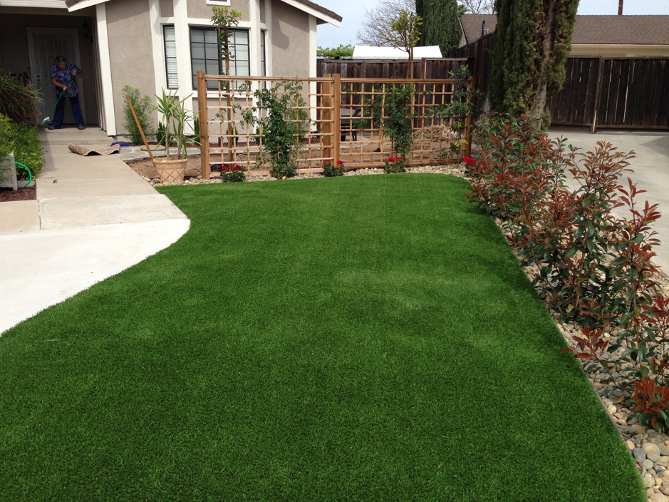 School Laying Synthetic Turf With Tensile Strength Landscaping Decoration