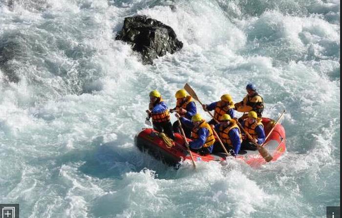 Professional Inflatable Water Rafts , Anti Collision Durable Inflatable Fishing Raft