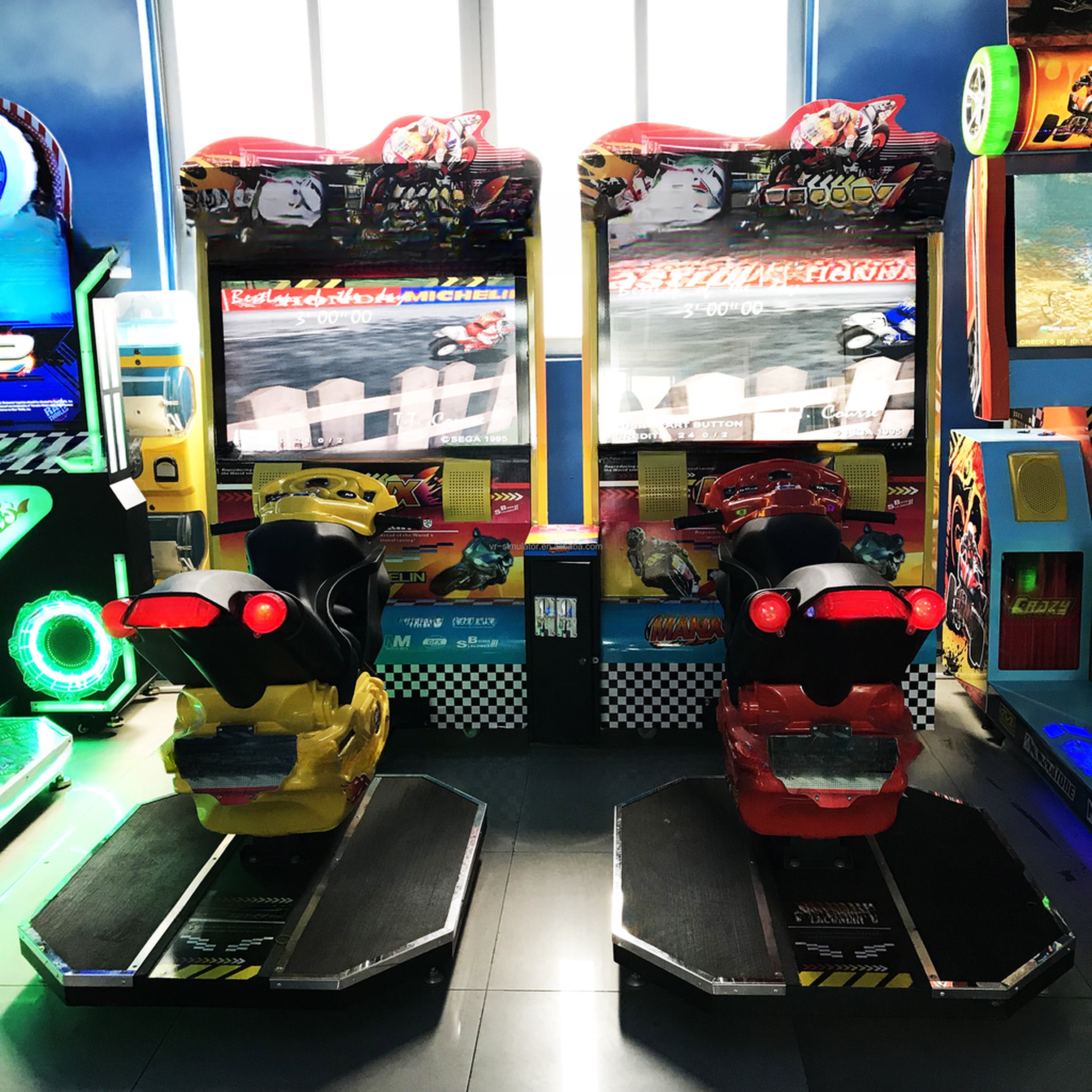 Enjoyable 42LCD MANX TT Superbike Arcade Machine For Games Mall
