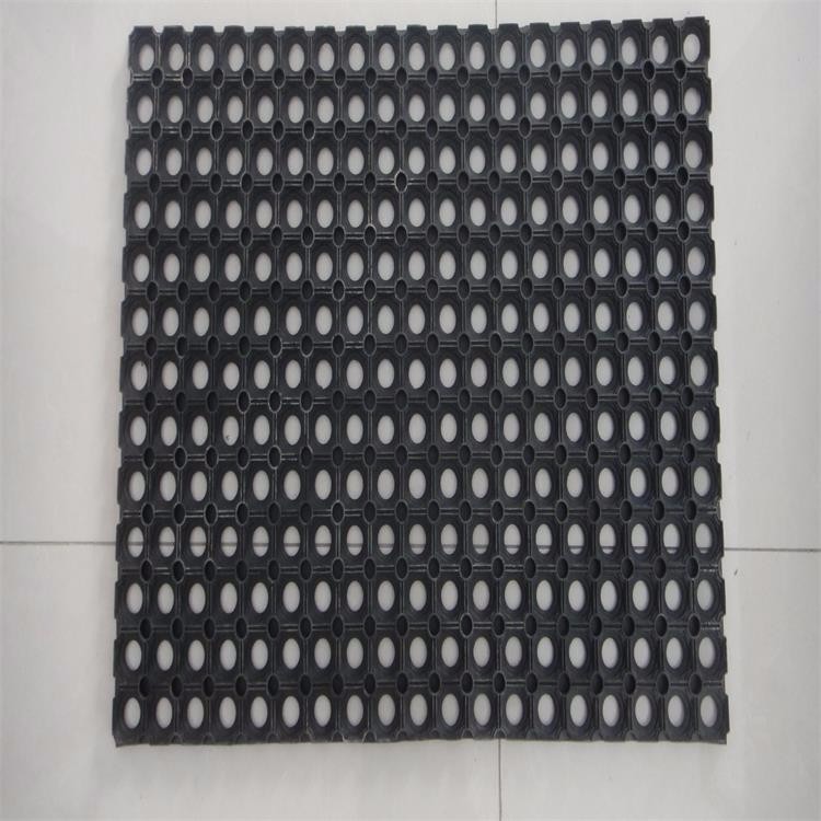 Anti-slip black rubber hole floor mat