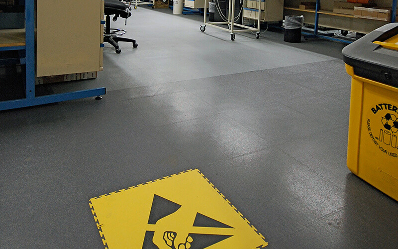 Interlocking Conductive Floor Tiles Anti Static Floor Tiles For Pharmaceutical Floors