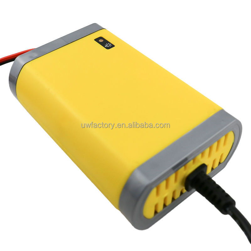 12V 10A Car Motorcycle Battery Charger Full Automatic with Connector Protection and 125W Output Power 7-200AH EU US UK AU