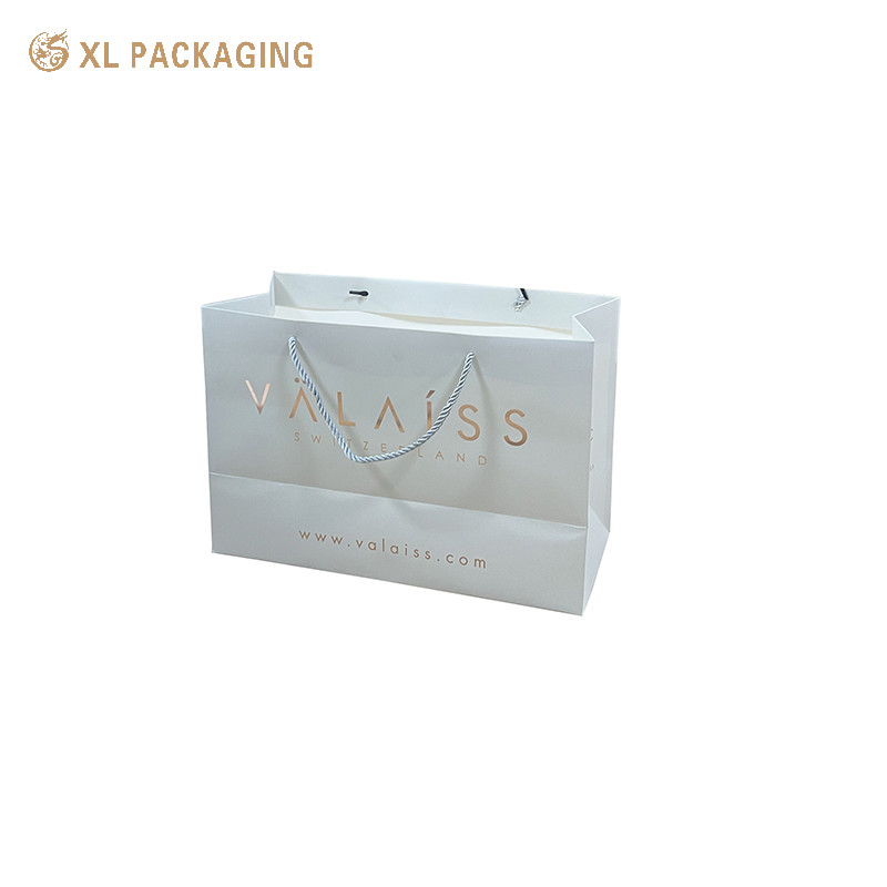 Gift Paper Packaging Bags Hard Luxury White Art Paper shopping Bag Custom Logo