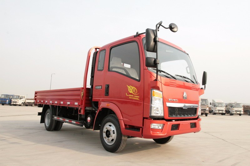 SINOTRUK HOWO 5 ton 4x2 light mini small cargo truck