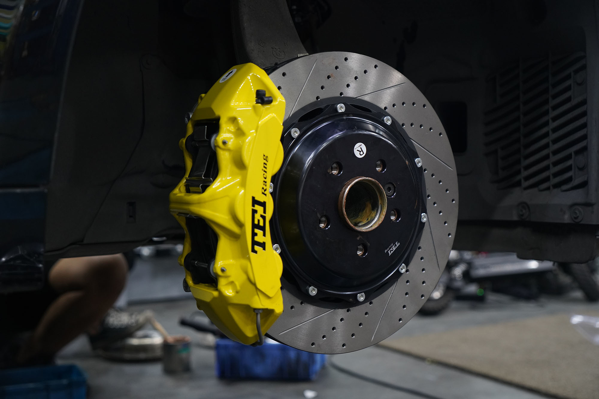 BMW F10 F11 F07 F18 S60 6 Piston Forged Caliper Brake Kit 20 Inch Wheel Front