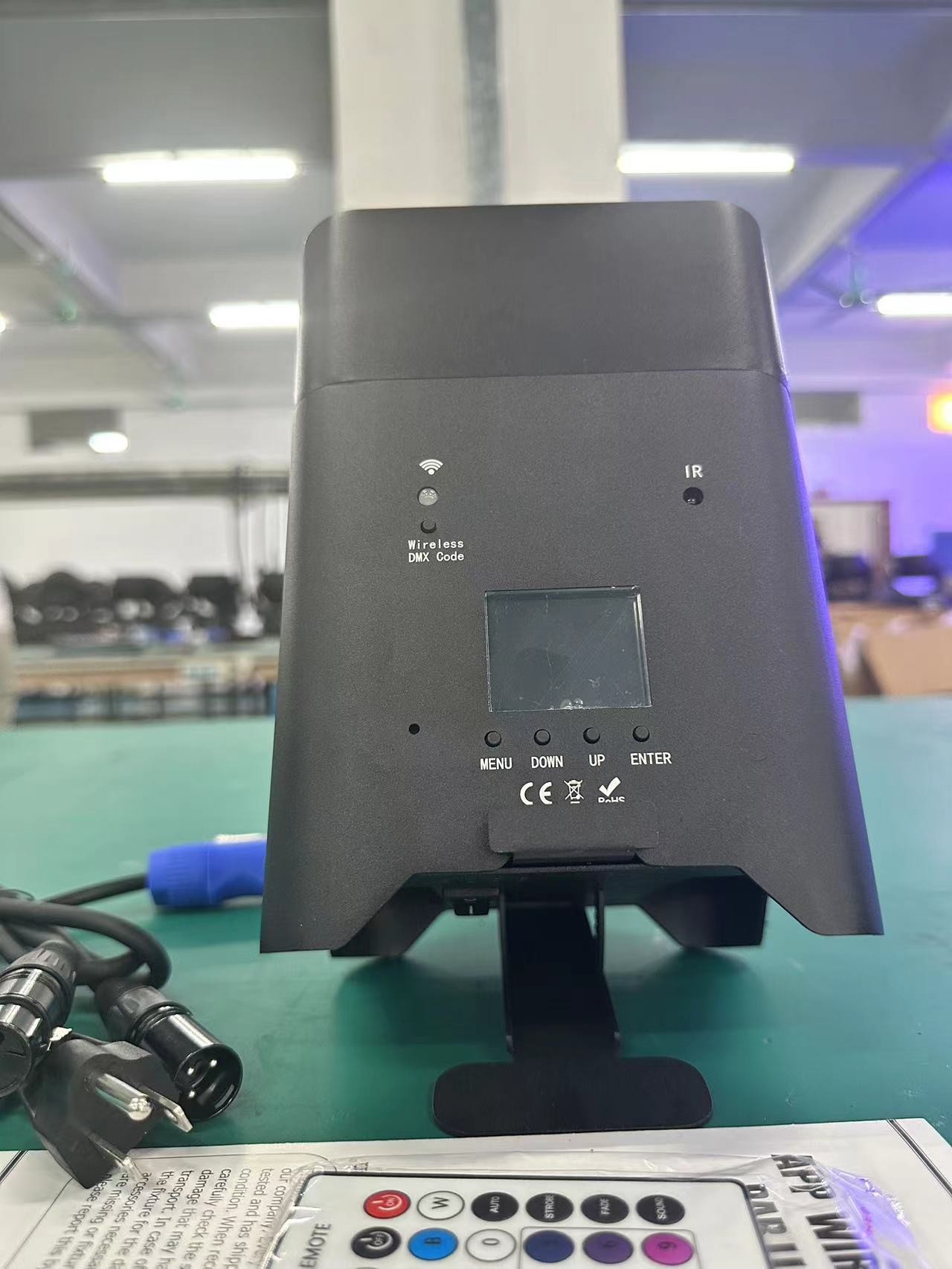 6x18w RGBWA UV Wireless DMX Par Can Up Lights Battery Powered LED Uplight For Wedding Party Bar DJ