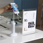 COMER gripper security alarm locking stands for cell phone retail shop