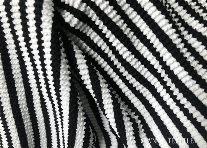 Durable Yoga Pants Fabric , High Colorfastness Moisture Wicking Fabric