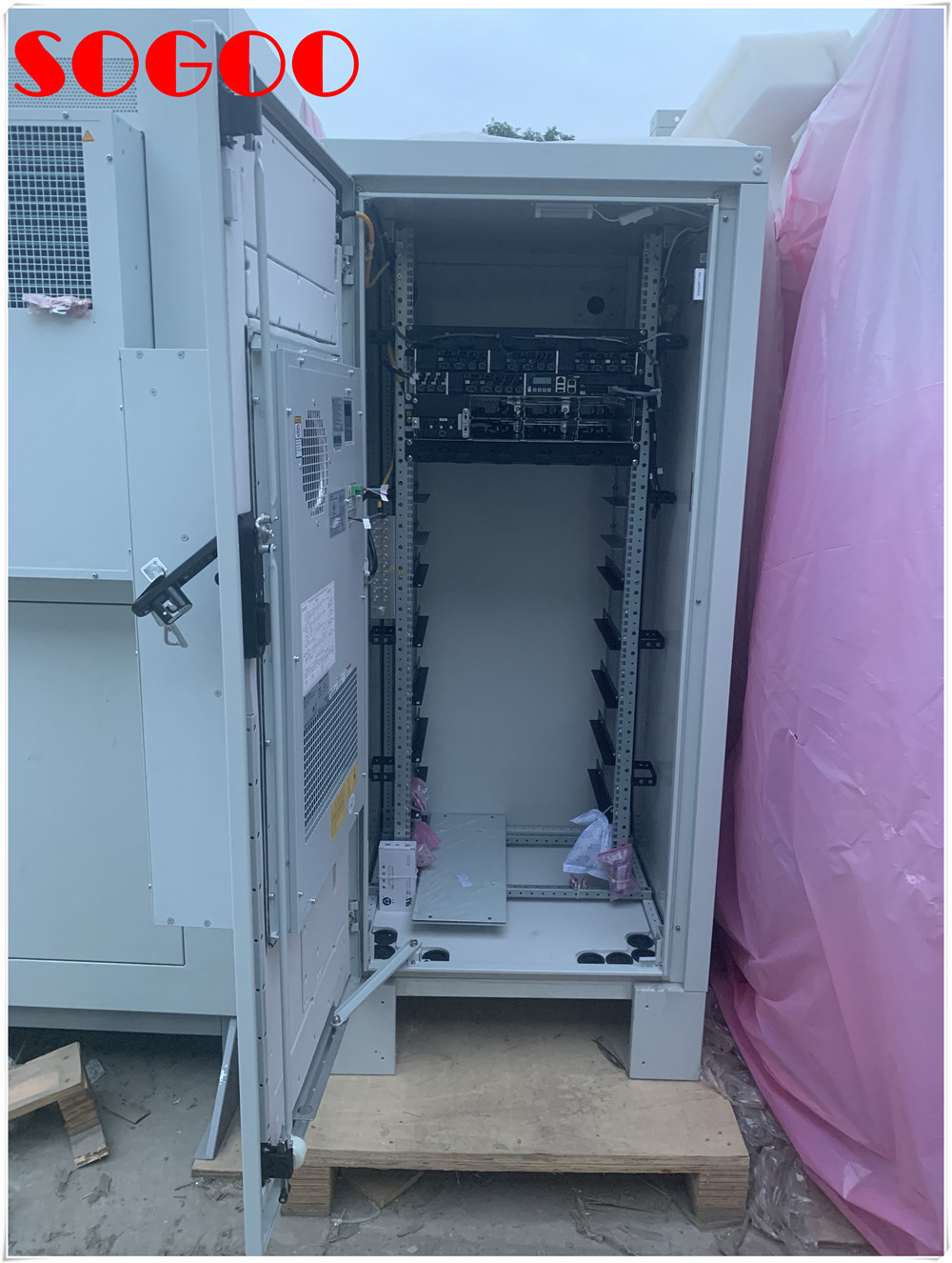Huawei MTS9514A-AX1701 Integrated Cabinet With Air Conditioning And Power Supply