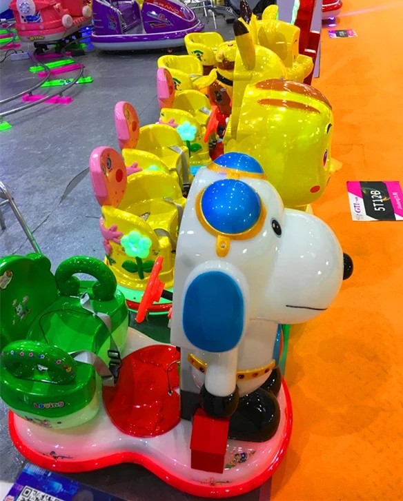Customized Color Kiddie Ride Machines With Mp5 / Mp3 97x53x89 cm