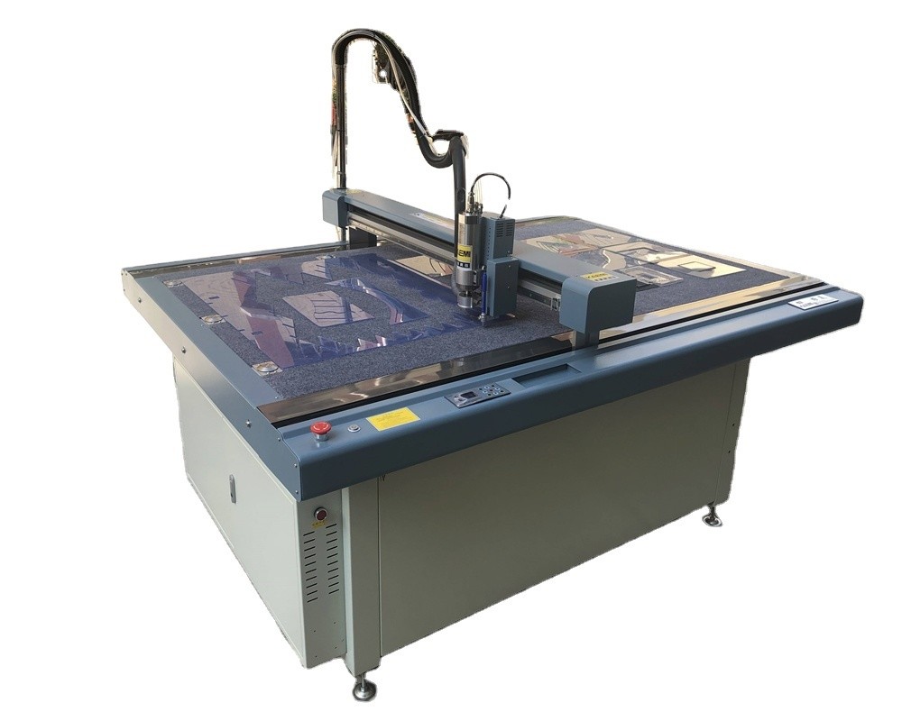  1900*1450*1100mm Cutting Machine for PVC Materials in Garment Template Sewing Partner Manufactures